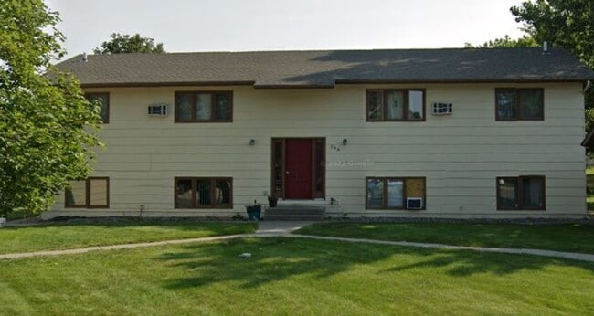 Building Photo - r266