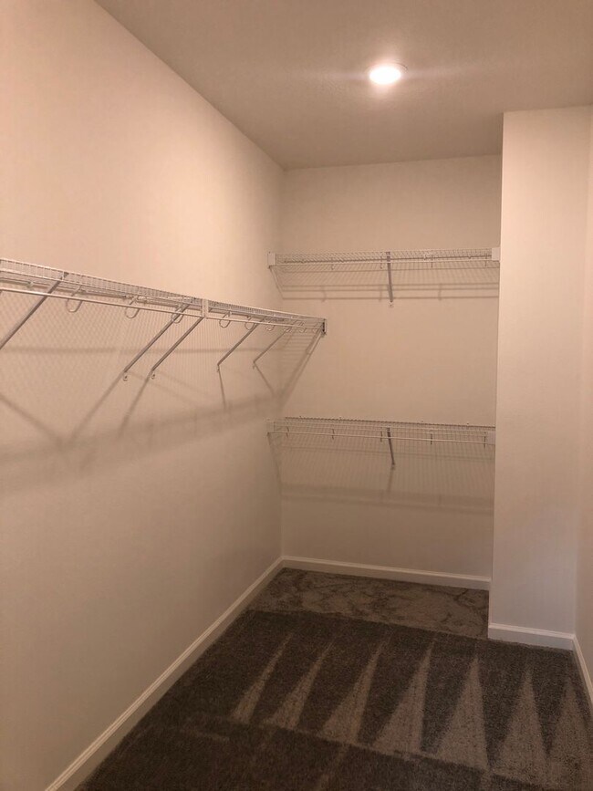 Building Photo - 3 Bedroom, 2.5 Bath East Orlando Townhome ...