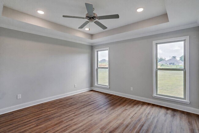 Building Photo - 577 Patrick Farms Dr