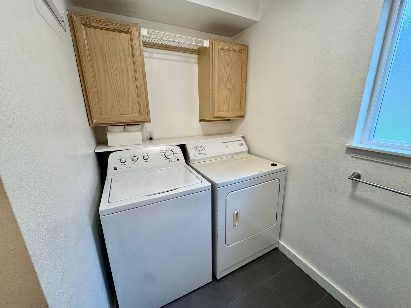 Building Photo - Lynnwood Home