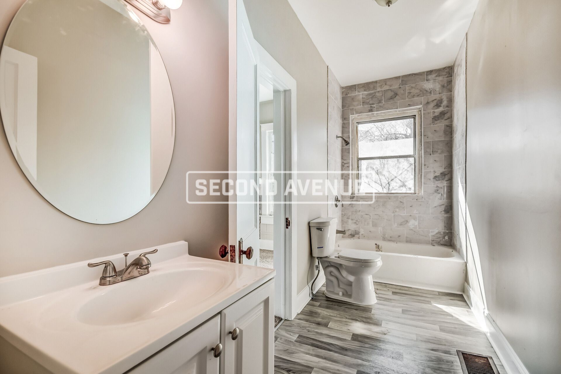 Building Photo - 916 Indiana St