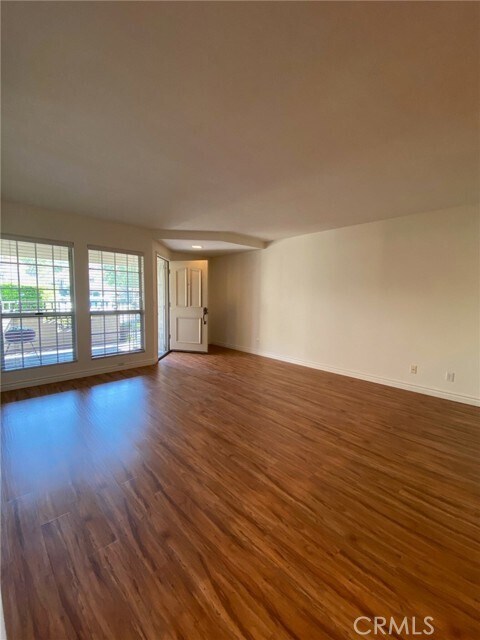 Building Photo - 24478 Howes Dr