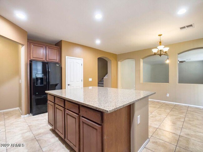 Building Photo - 2406 W Sienna Bouquet Pl