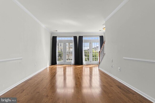 Building Photo - 15641 John Diskin Cir