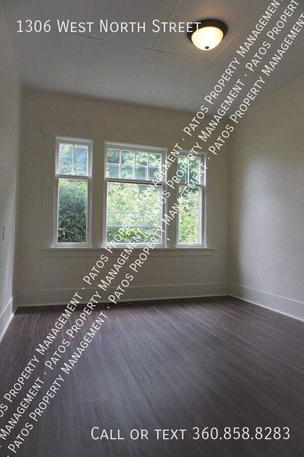 Building Photo - 1306 W North St