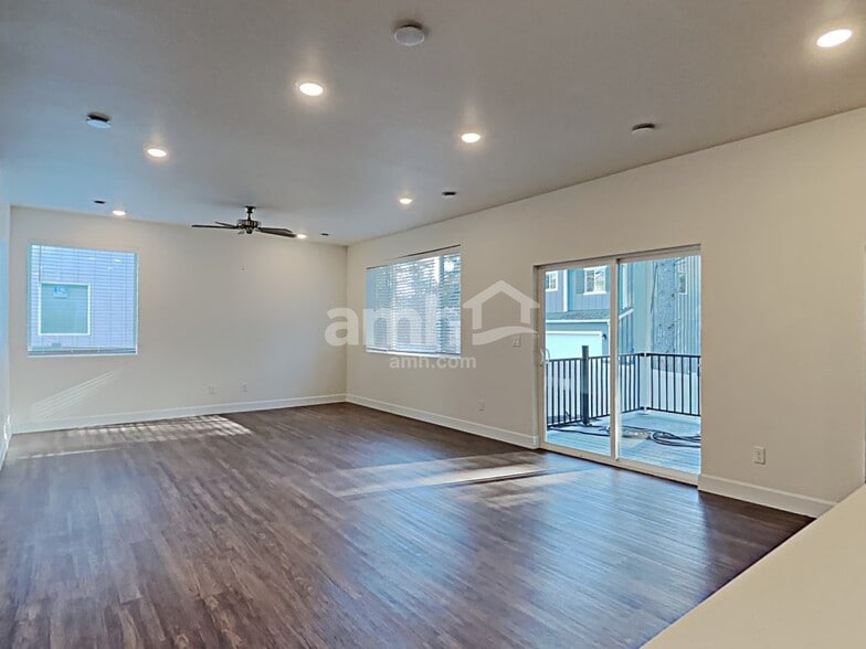 Building Photo - 4222 177th St E