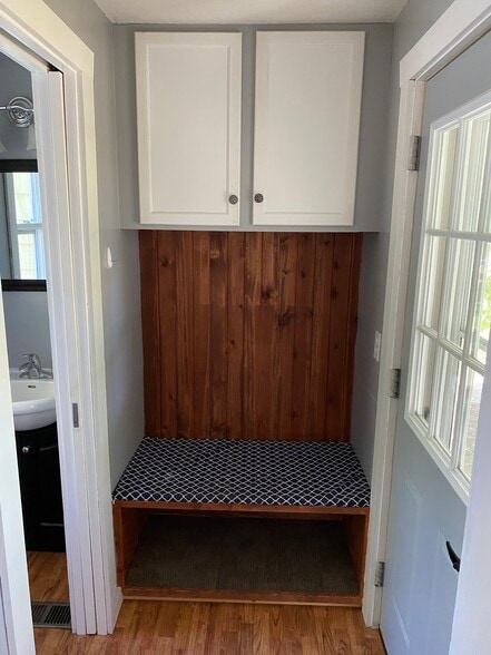 Entry - 519 Kandiyohi Ave SW