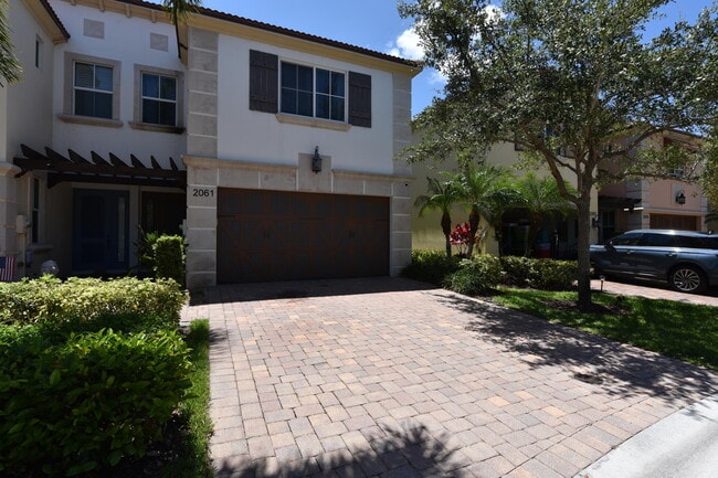 Primary Photo - 2061 Foxtail View Ct