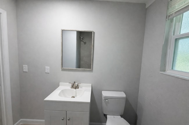 Building Photo - Modern Duplex Living Minutes from Downtown