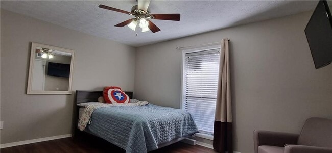 Building Photo - 704 Dunbar Dr