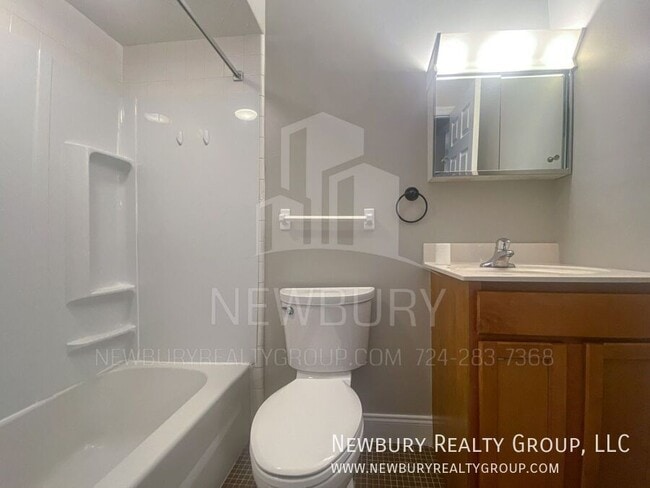 Building Photo - 20 Sunbury Estates