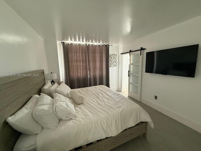 Building Photo - 2829 Indian Creek Dr