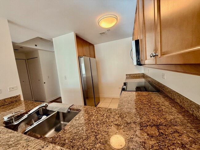 Building Photo - 130 N Garland Ct