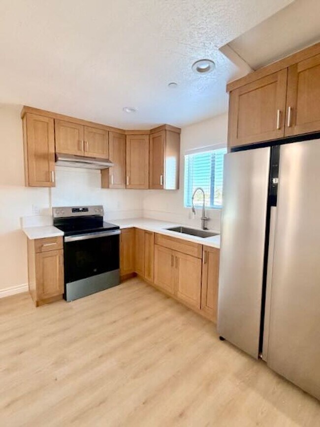 Building Photo - Live Oak Hesperia