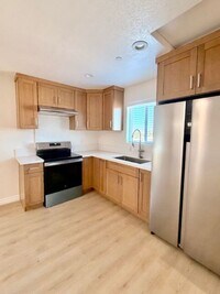 Building Photo - Live Oak Hesperia