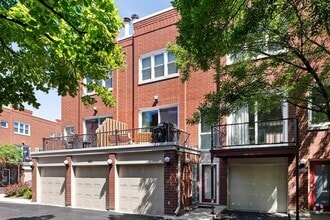 Building Photo - 1765 W Altgeld St