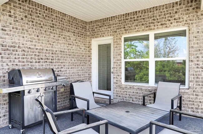 Building Photo - 2110 Cambridge Park Dr