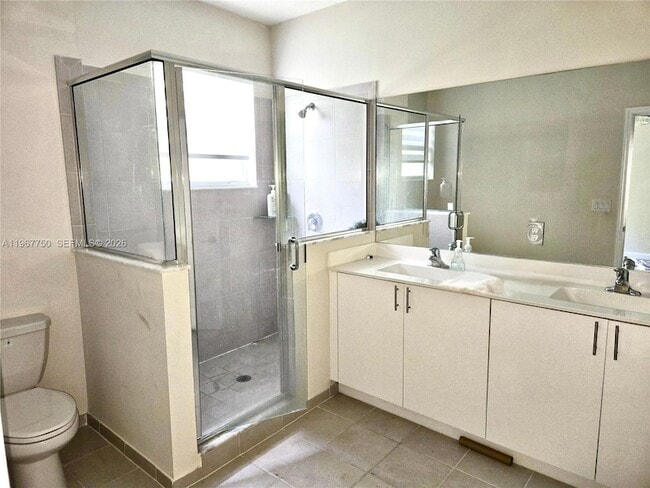 Building Photo - 1332 SE 26th Ter