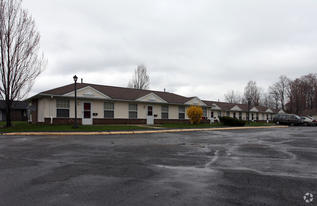 Building Photo - Cedar Meadows