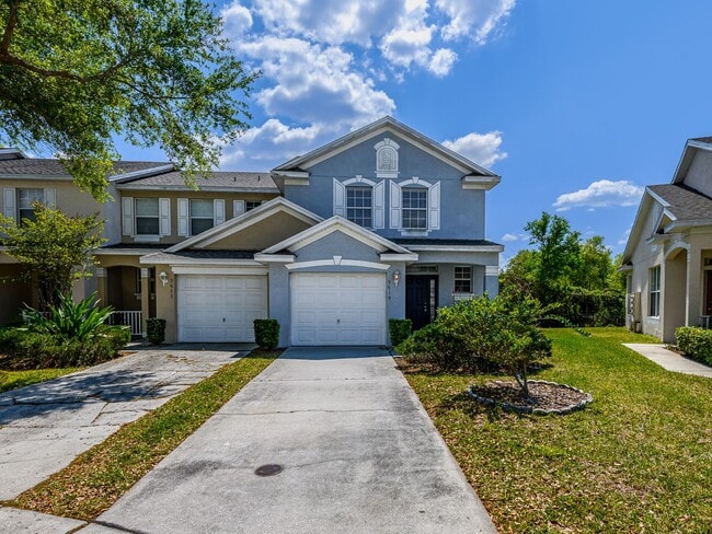 Building Photo - Riverview Townhome