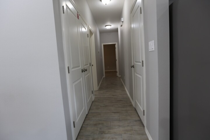 Building Photo - 1402 W Heritage Dr