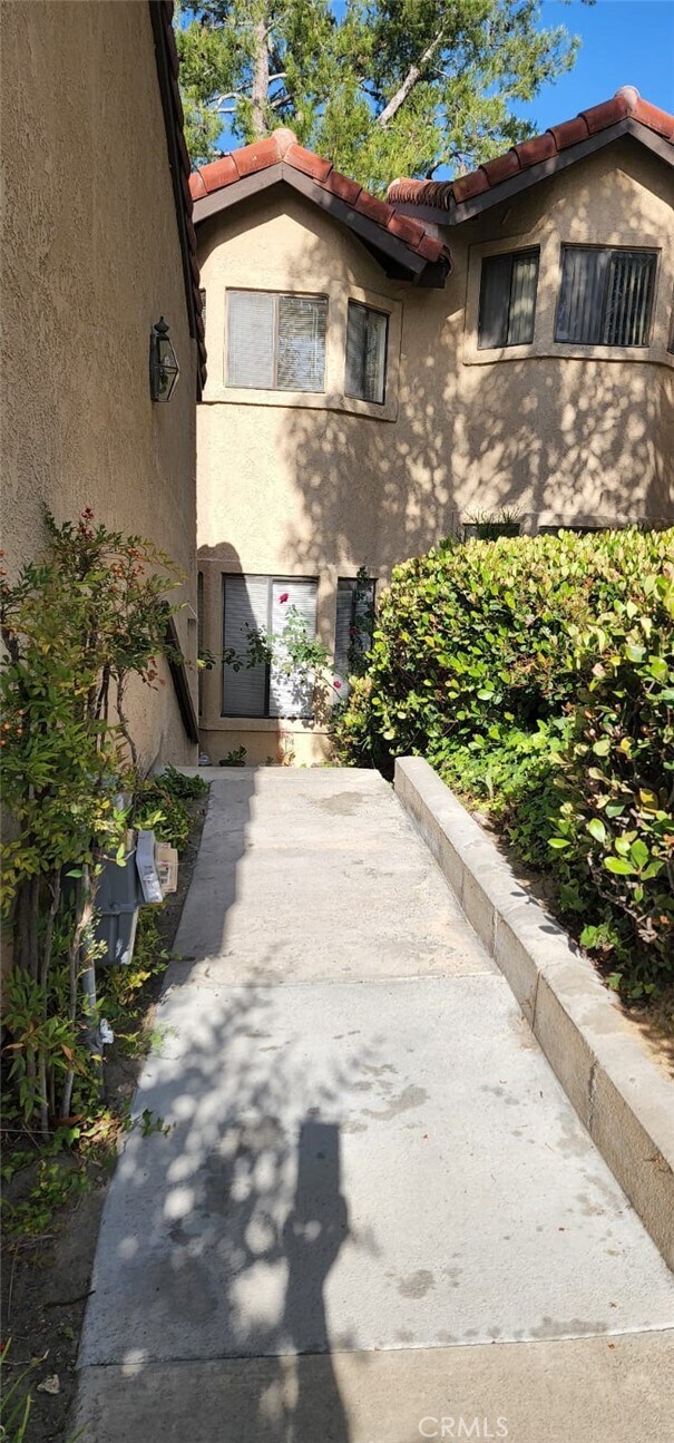 Building Photo - 1170 Loxley Pl