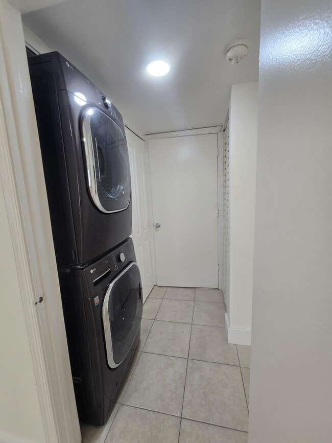 Building Photo - 3670 N 56th Ave