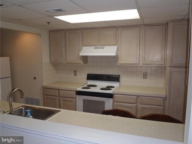 Building Photo - 3100 Centennial Station