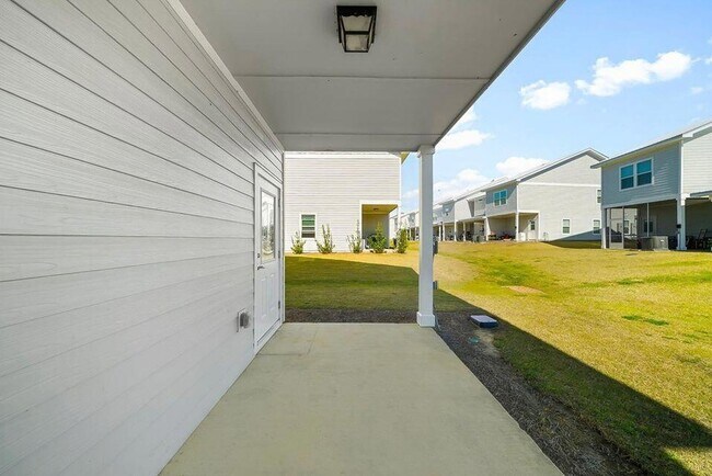 Building Photo - 346 N Sand Palm Rd