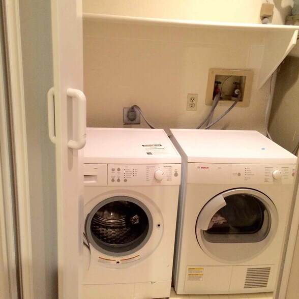 Building Photo - 535 Pierce St