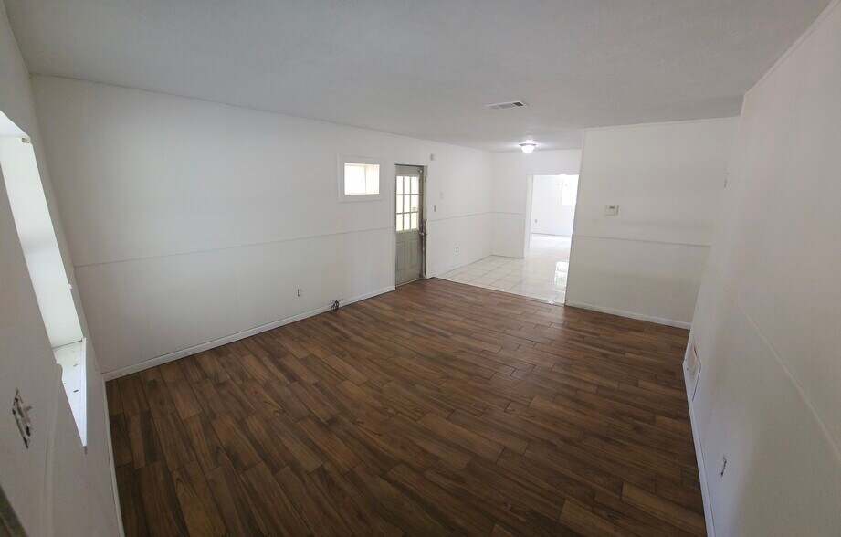 Building Photo - 221 Edison Drive