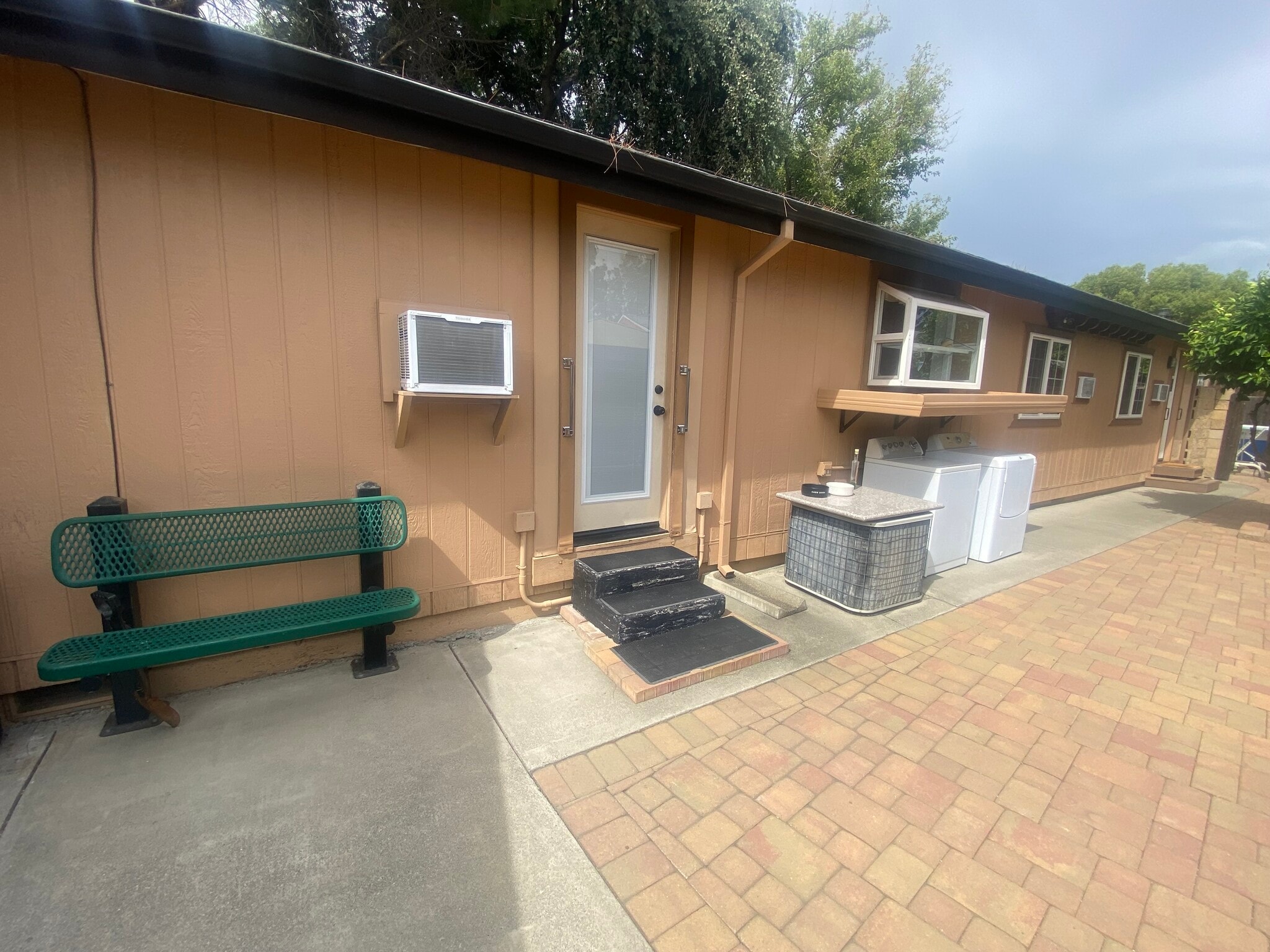 Building Photo - 156 Silvey Acres Dr