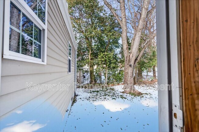 Building Photo - 1106 Sykes Ave