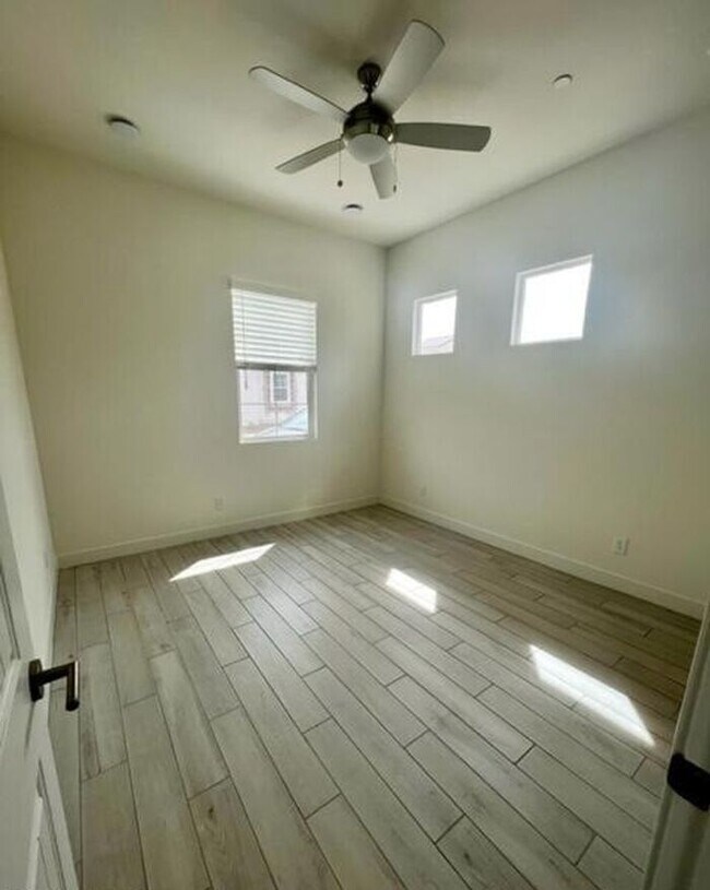Building Photo - MOVE IN SPECIALS - $1500.00 OFF!! Executive Single-Story 4-Bedroom Rental with $50K+ Upgrades & I...