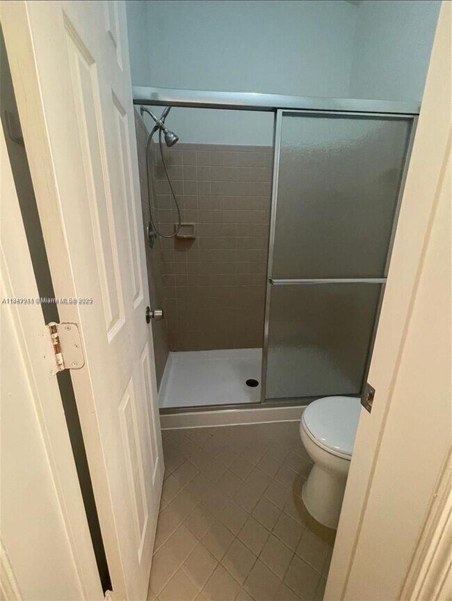 Building Photo - 4541 Carambola Cir S