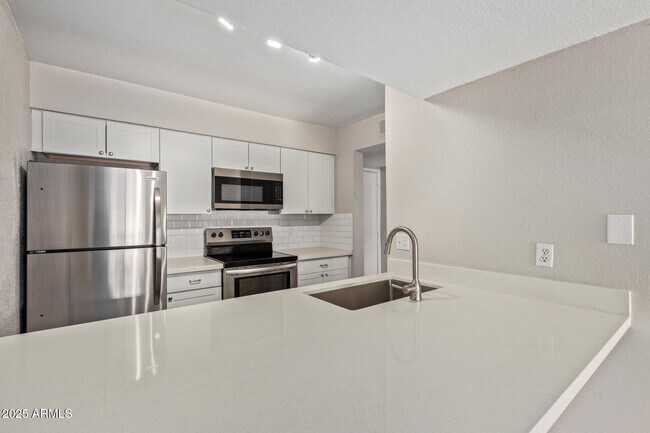 Building Photo - 3314 N 68th St