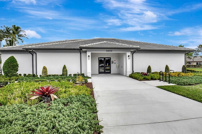 Building Photo - 8451 Siciliano St