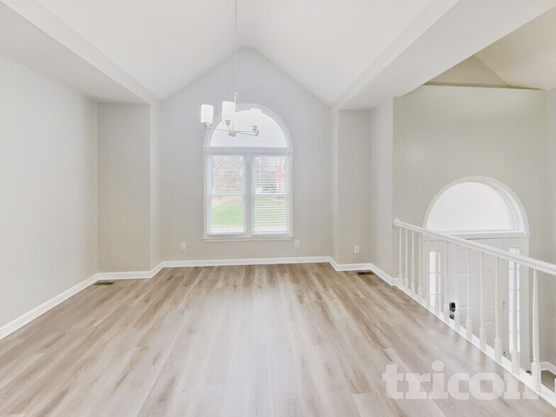 Building Photo - 4981 Tulip Grove Ln