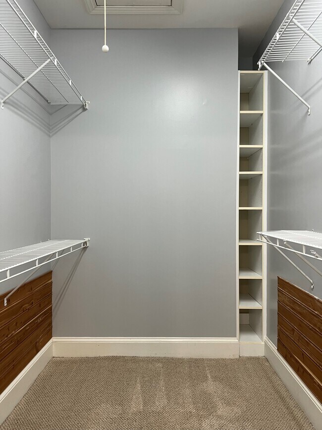 Master closet - 1512 Pecan Ave