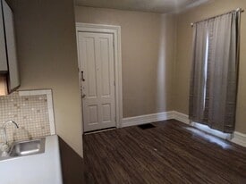 Building Photo - 453 N Buckeye St