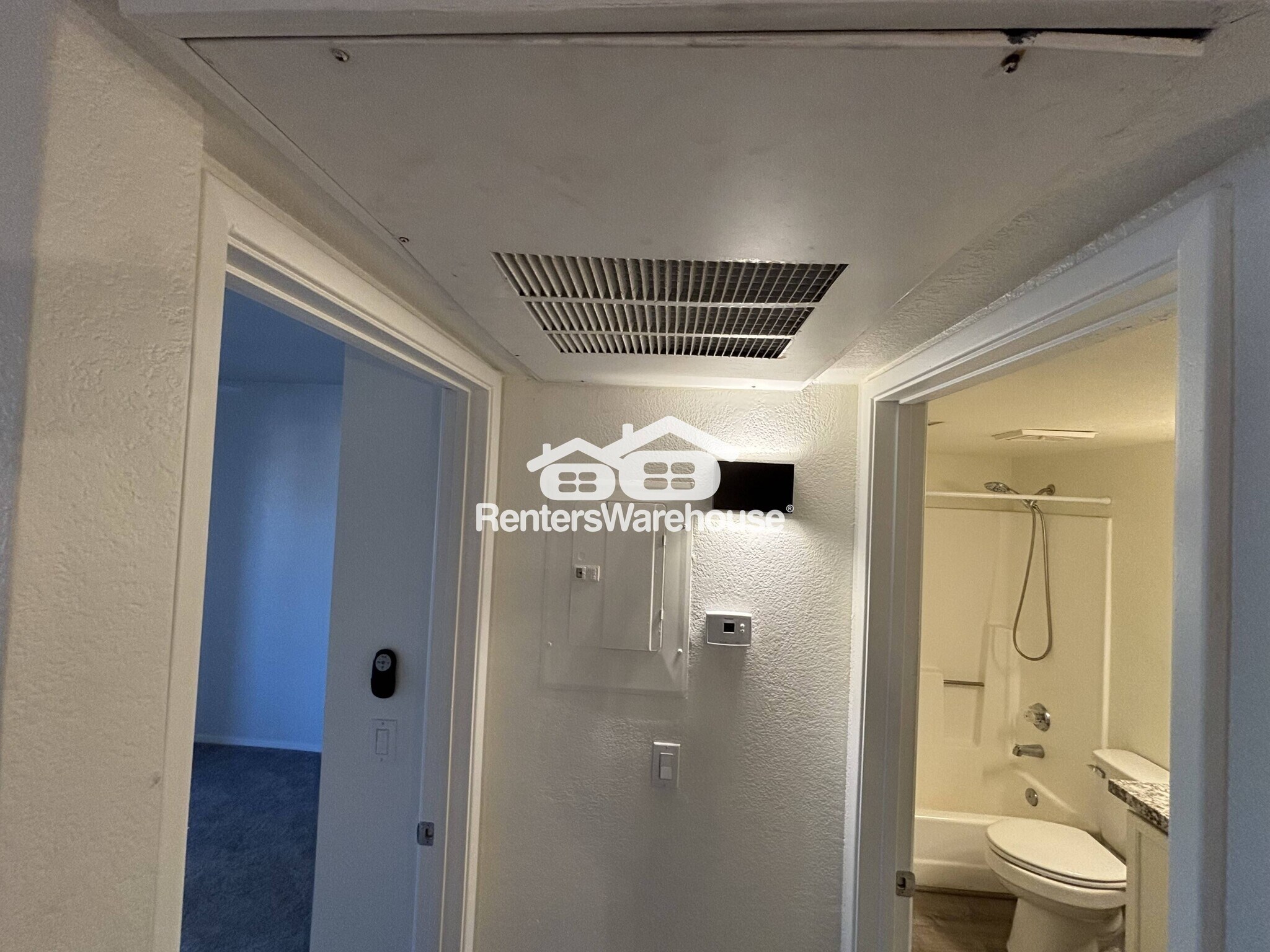 Building Photo - 1720 E Thunderbird Rd