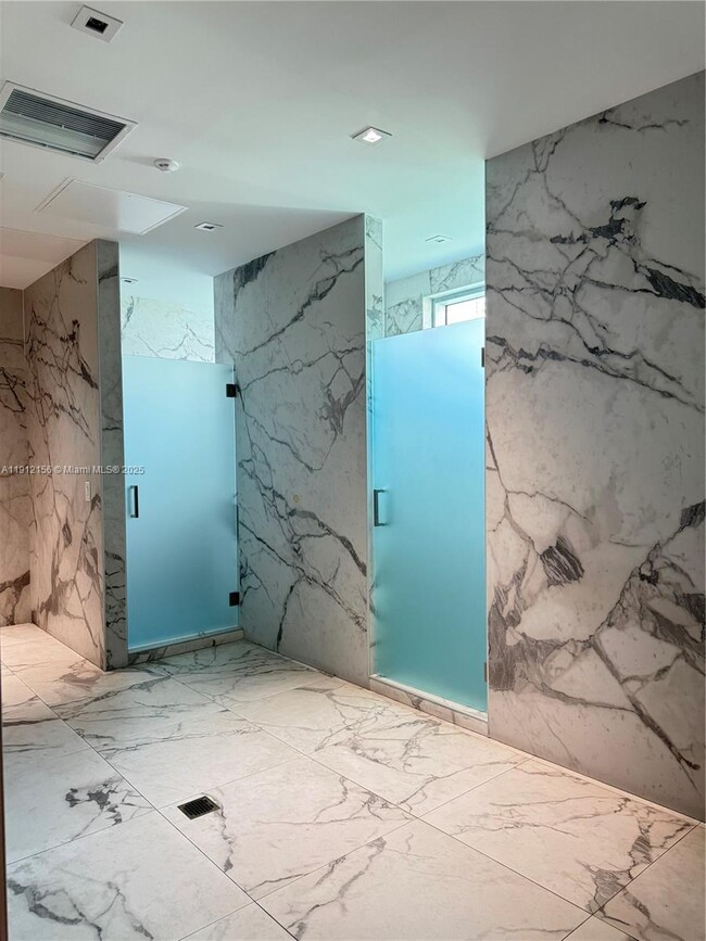 Building Photo - 90 SW 3rd St