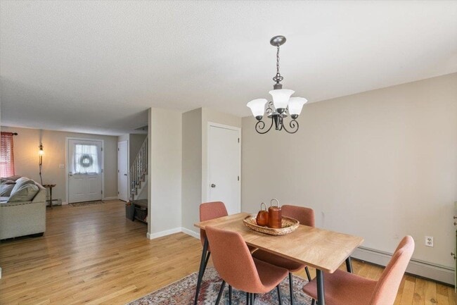 Building Photo - 114 Fieldstone Dr