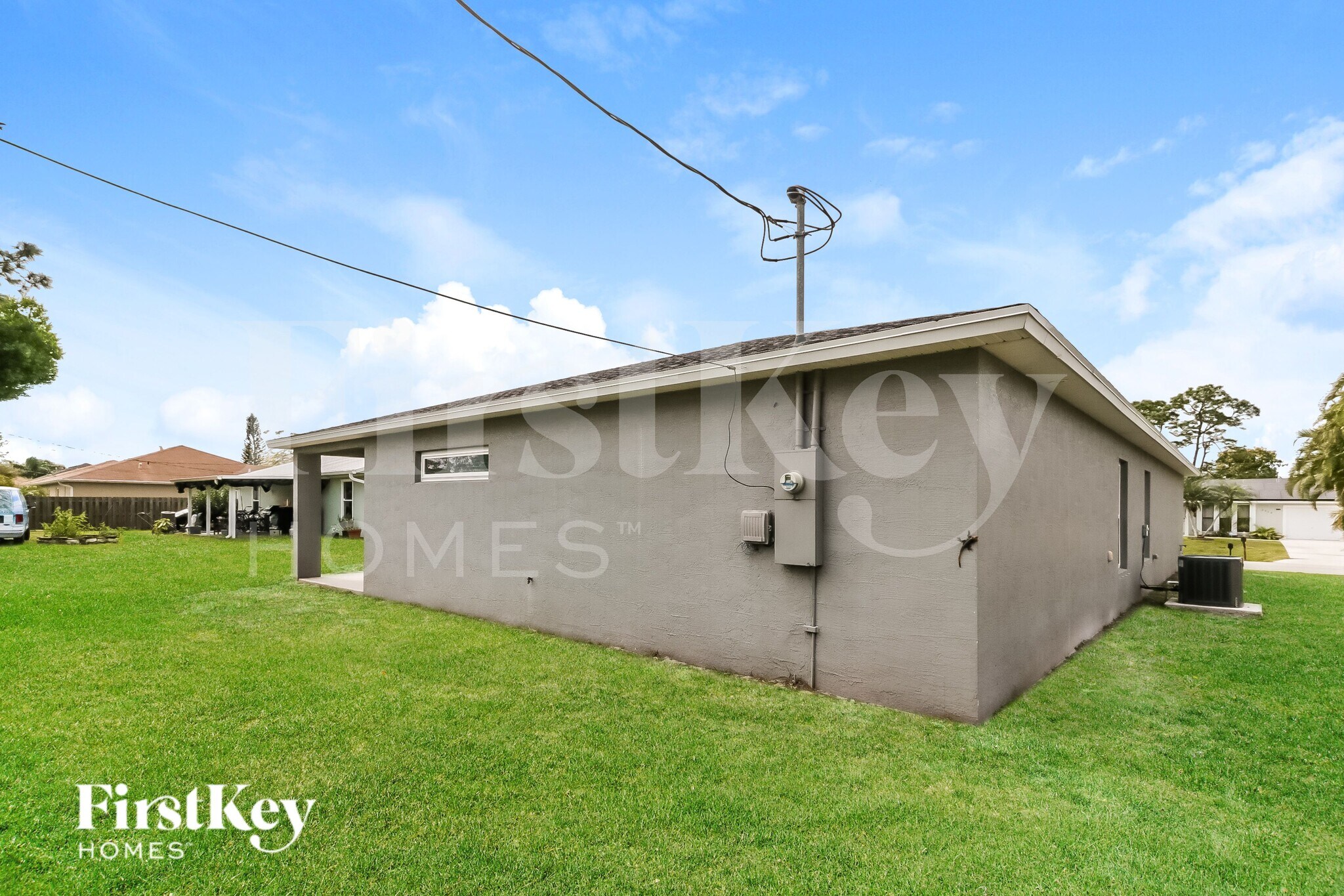 Building Photo - 2937 SW Moody Terrace