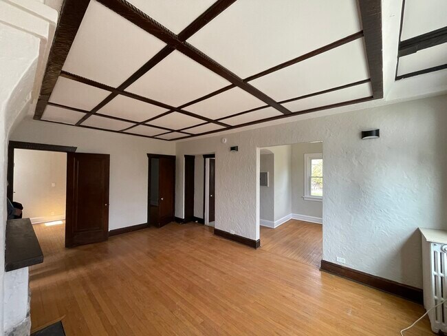 Building Photo - 1155 Saint Johns Ave