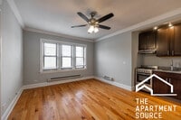 Building Photo - 4737 N Hermitage Ave