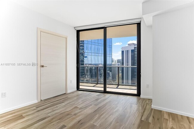 Building Photo - 801 S Miami Ave