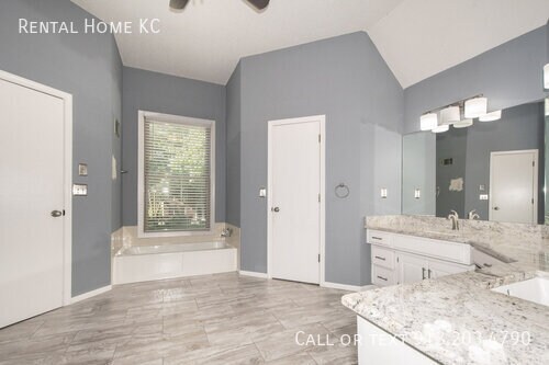 Building Photo - 15730 W Locust St
