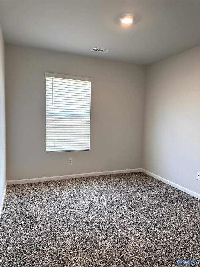 Building Photo - 205 Chubbs Ln