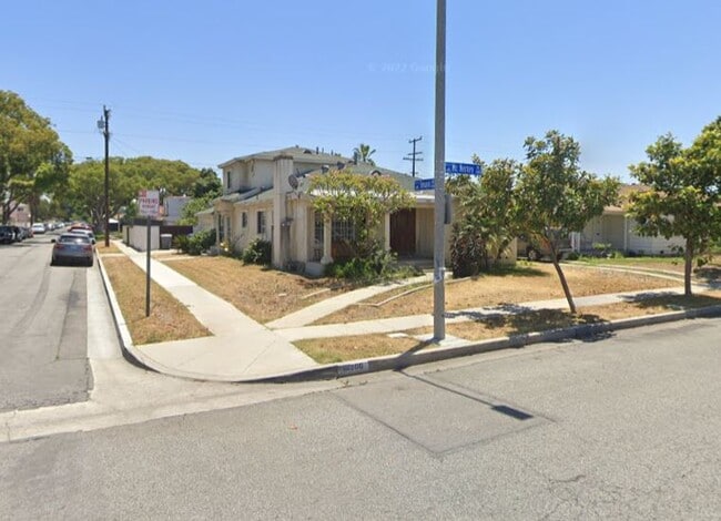 Building Photo - 10408 McNerney Ave